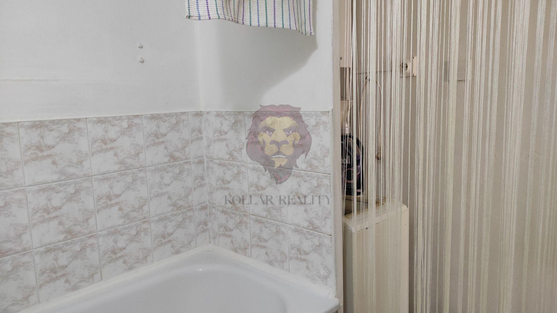 NA PREDAJ PRIEVIDZA , Š.KRÁLIKA 3 izbový