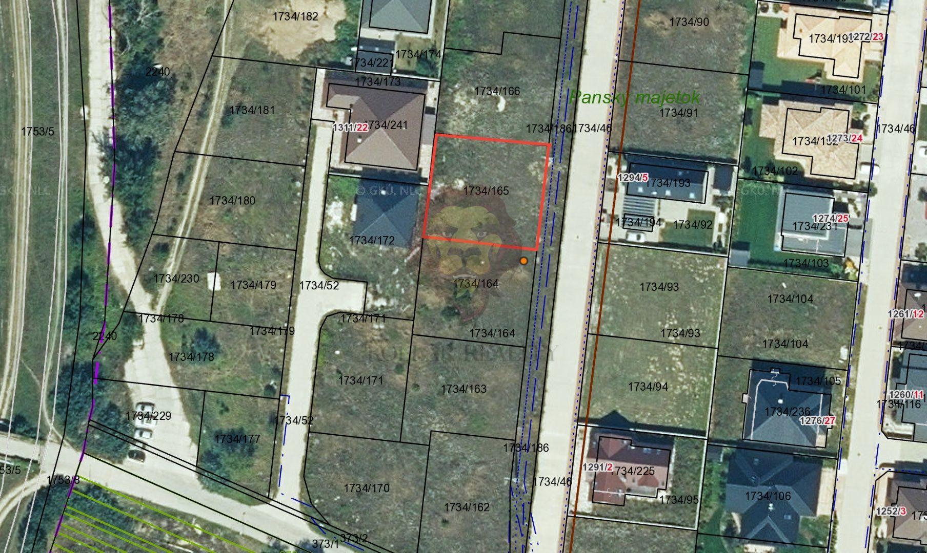 NA PREDAJ POZEMOK MORAVANY NAD VÁHOM 537m2