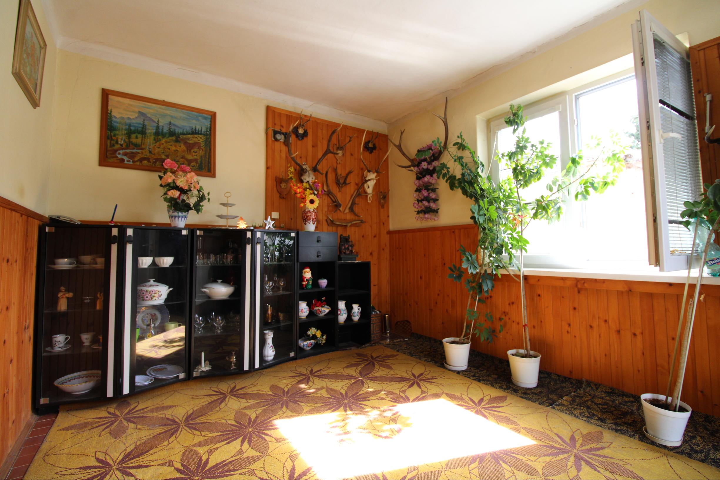 NA PREDAJ - Rodinný dom so záhradou v Sasinkove