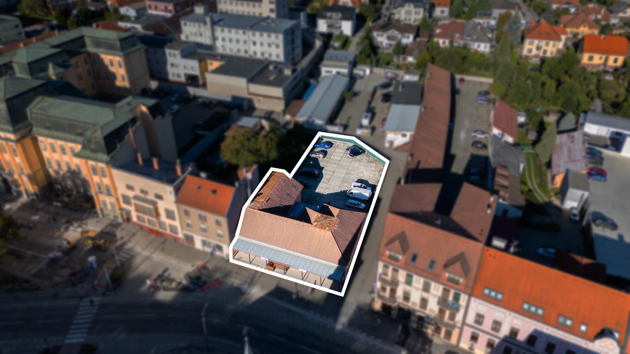 ZNÍŽENÉ Pozemok centrum Trenčín 1 269 m² parkovací dom/ byty