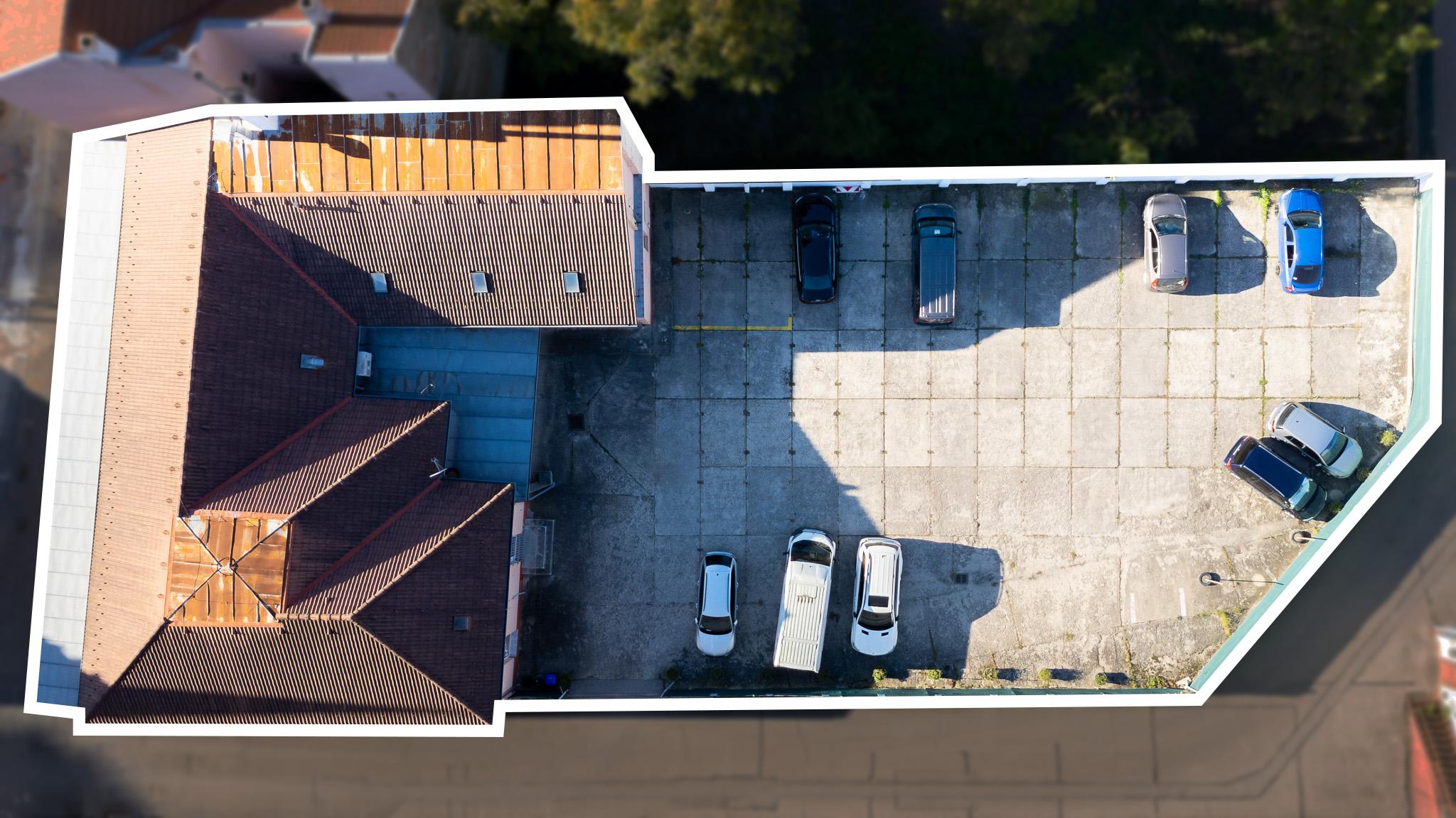 ZNÍŽENÉ Pozemok centrum Trenčín 1 269 m² parkovací dom/ byty