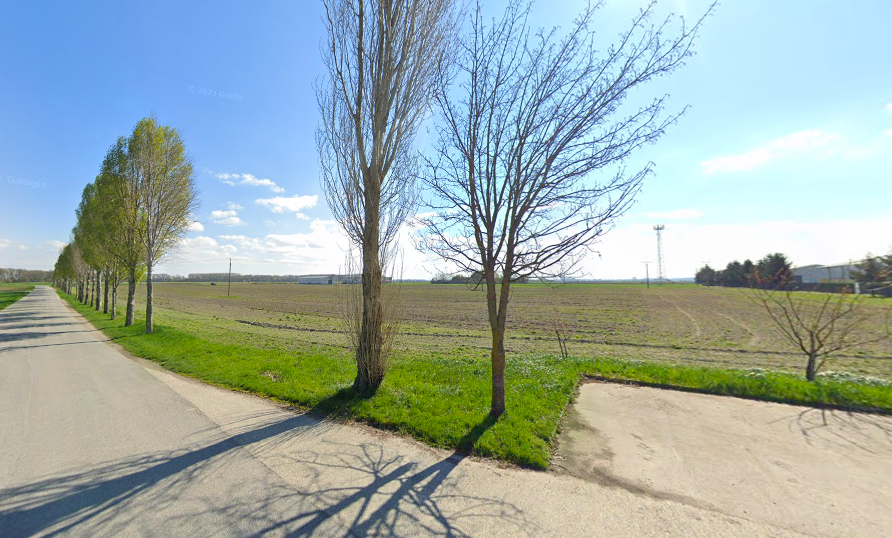 Na predaj pozemok v obci Tomašikovo.