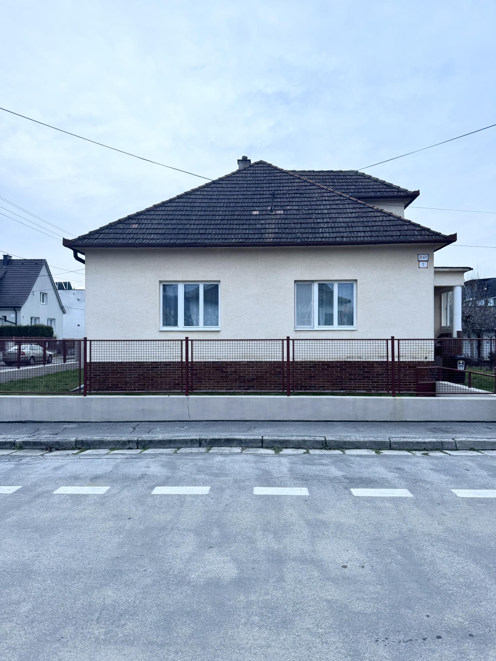 Na predaj rodinný dom v Trenčíne – Sihoť • výborná lokalita