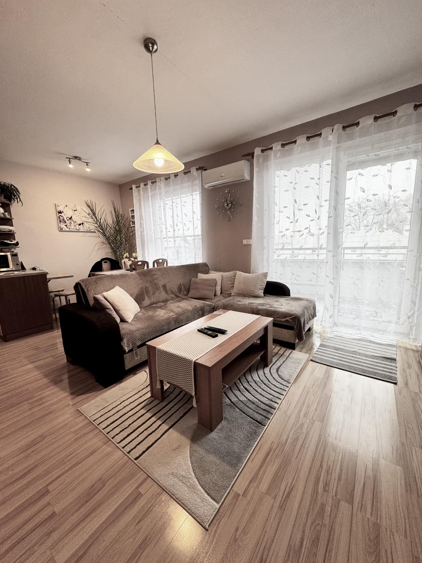 NA PREDAJ –  2-izbový byt s veľkou loggiou (tehla)  | Ilava