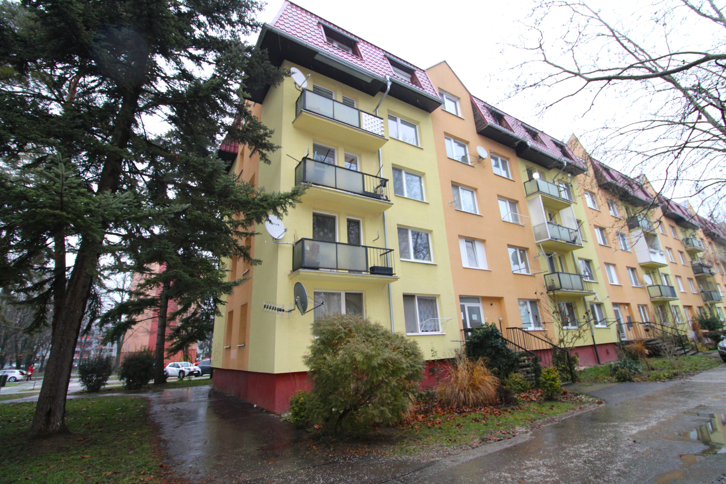 NA PREDAJ - 3- izbový byt v Piešťanoch na ulici A.Hlinku