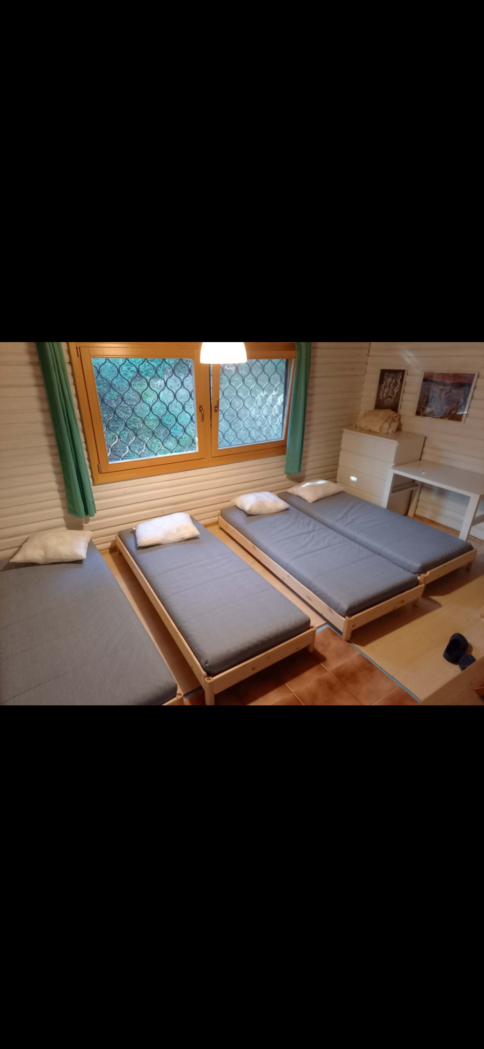 Chata pri lese nad Pieštanmi v chatovej oblasti Striebornica