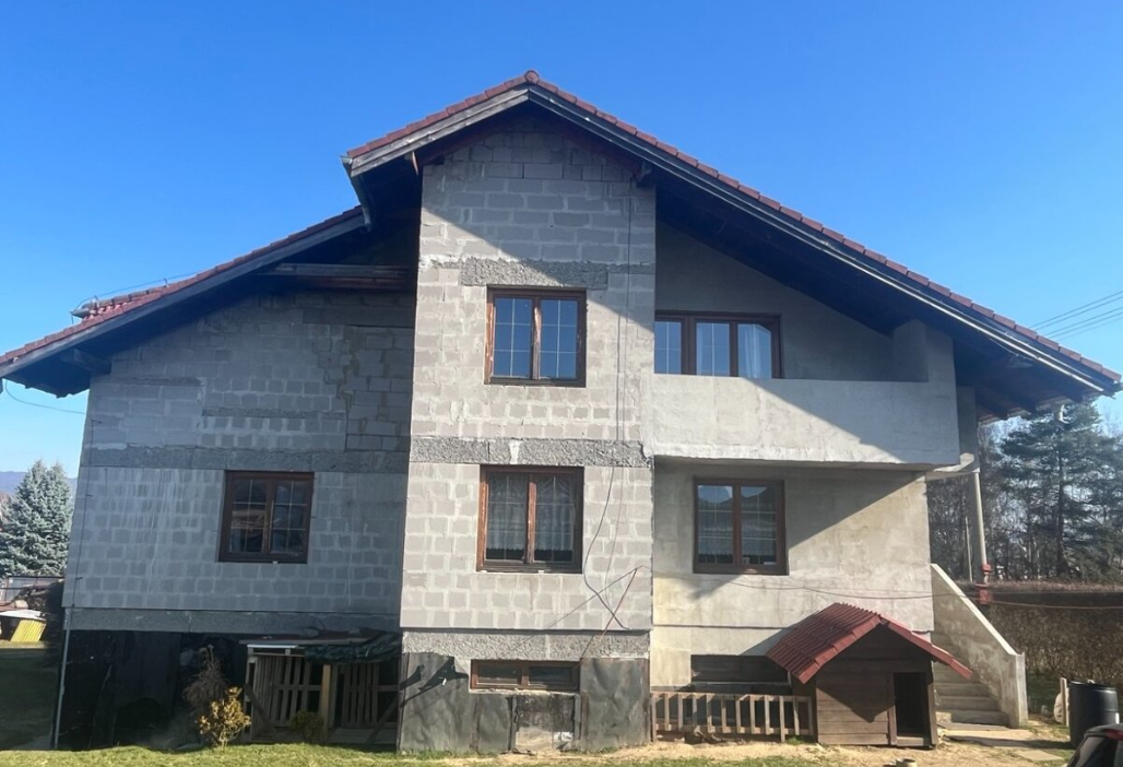 Rodinný dom 2 generačný na predaj Budiš