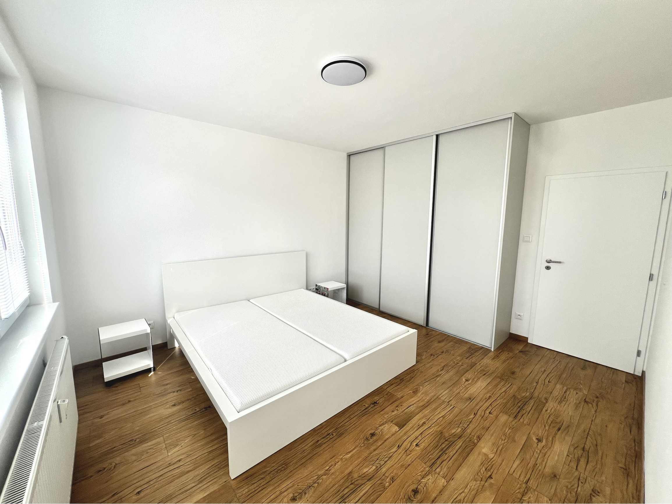 Moderný 2-izbový byt na prenájom – Zelené Vlčince, Pražská ulica