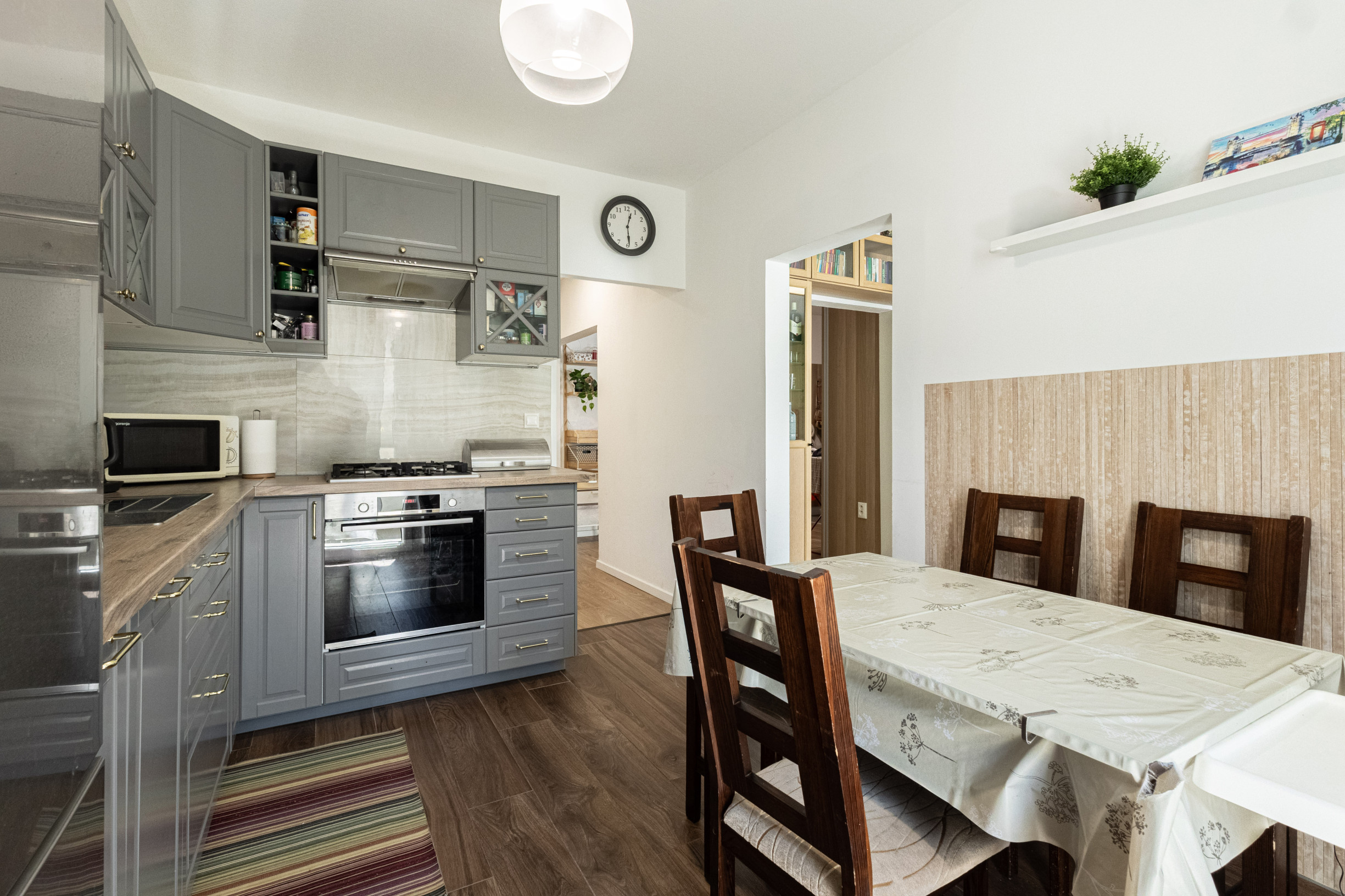 ZNÍŽENÉ NA PREDAJ  4-IZBOVÝ BYT – BRATISLAVA - VRAKUŇA 82 m²
