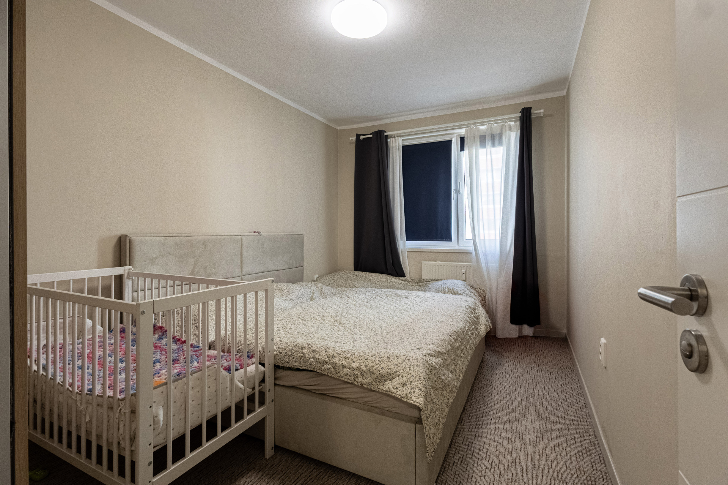 ZNÍŽENÉ NA PREDAJ  4-IZBOVÝ BYT – BRATISLAVA - VRAKUŇA 82 m²