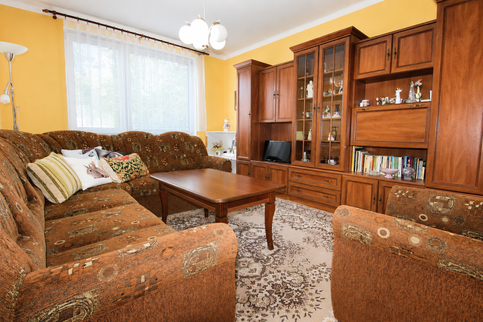 NA PREDAJ - 2,5 izbový byt v centre mesta Hlohovec