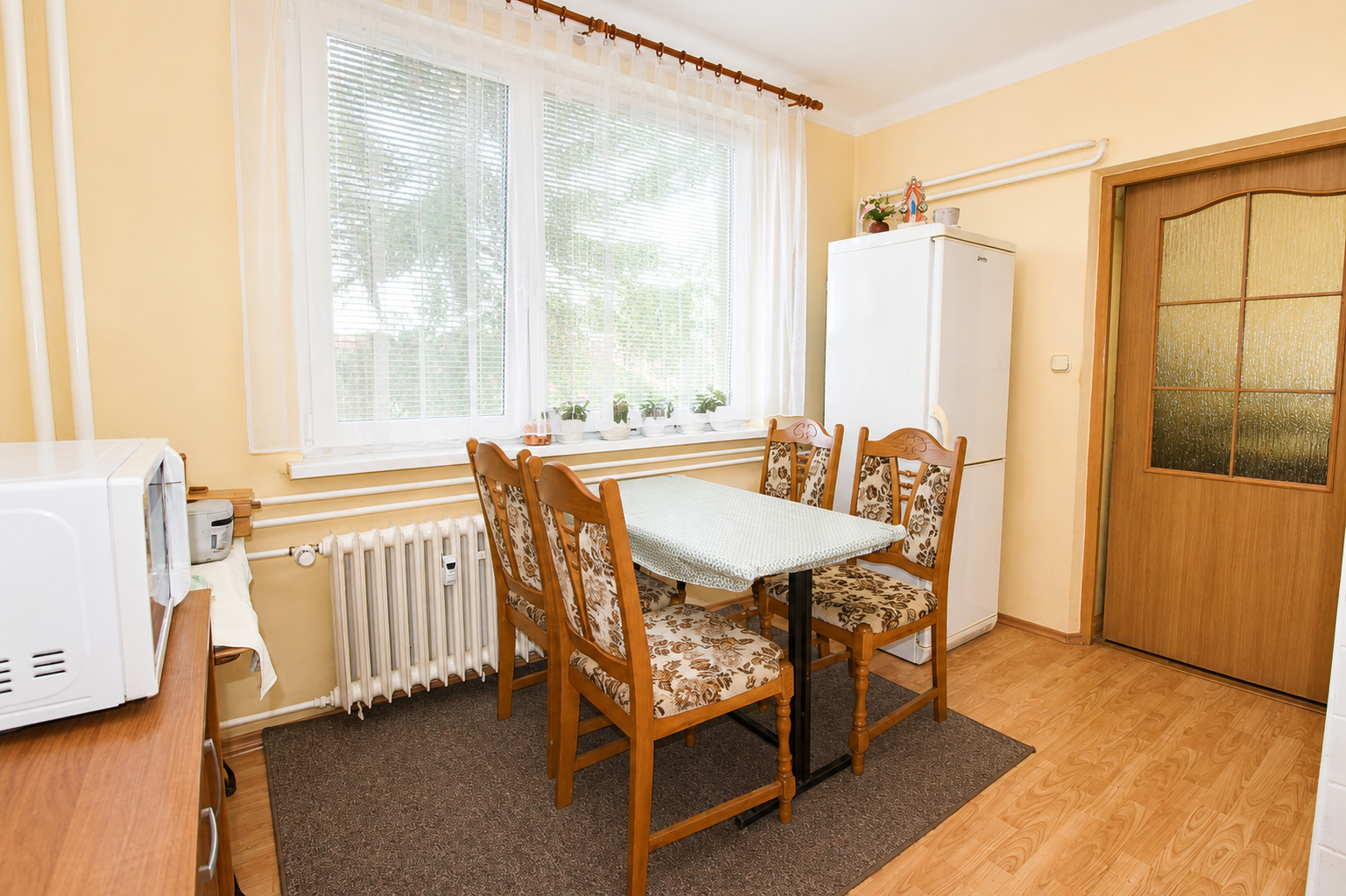 NA PREDAJ - 2,5 izbový byt v centre mesta Hlohovec