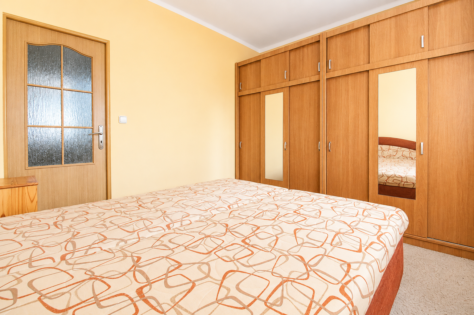 NA PREDAJ - 2,5 izbový byt v centre mesta Hlohovec