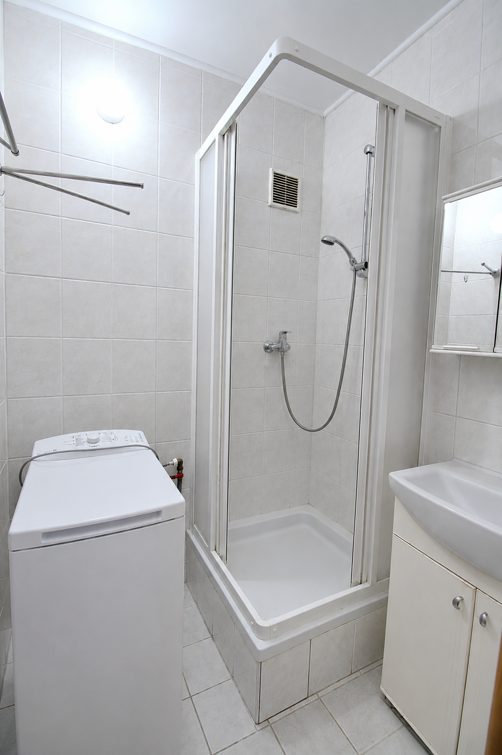 NA PREDAJ - 2,5 izbový byt v centre mesta Hlohovec