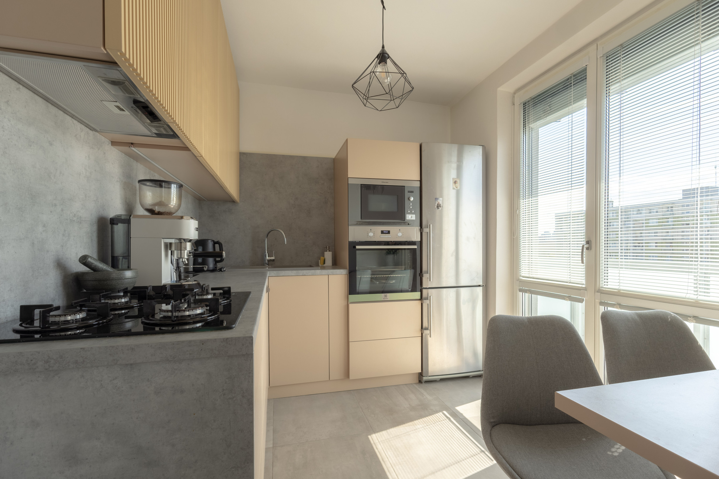 NA PREDAJ – 3-IZBOVÝ BYT | 64,70 m² | BRATISLAVA – RUŽINOV