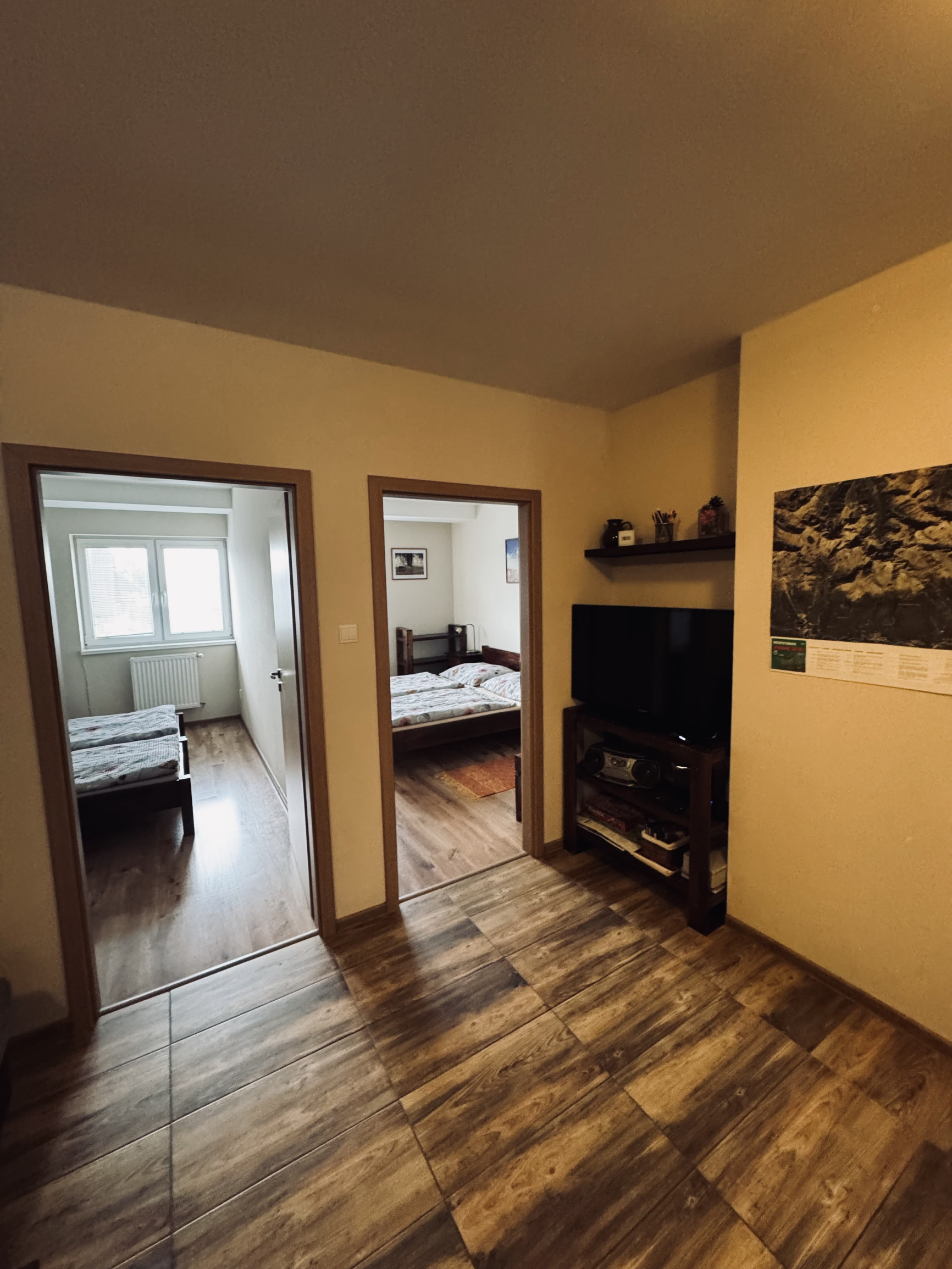 🔥 NA PREDAJ – 3-IZBOVÝ ŠTÝLOVÝ APARTMÁNOVÝ BYT.