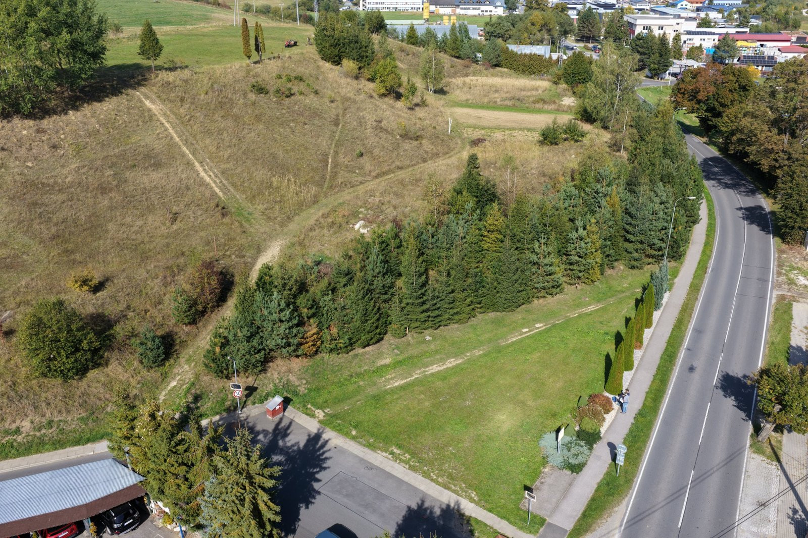 🌾 POZEMOK NA PREDAJ 2 081 m²  | NOVÁ ĽUBOVŇA