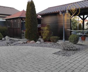 !!Znižená cena!! NA PREDAJ VELKÉ BIELICE - RODINNÝ DOM - 6,5 IZBOVÝ