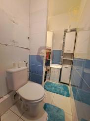 Na predaj 3-izbový byt v centre Seredi