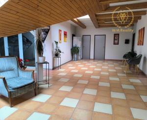 NA PRENÁJOM - Priestory pre kancelárie a služby v Hlohovci