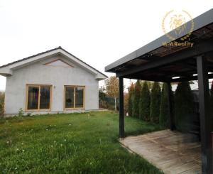 REZERVOVANÉ - Moderný rodinný dom v Šulekove