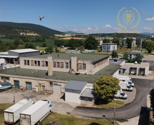 NA PRENÁJOM VÝROBNA HALA A ADMINISTRATÍVNA BUDOVA NOVÉ MESTO NAD VÁHOM