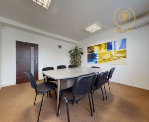 NA PRENÁJOM VÝROBNA HALA A ADMINISTRATÍVNA BUDOVA NOVÉ MESTO NAD VÁHOM