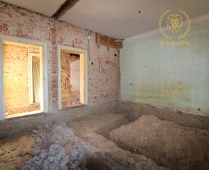 NA PREDAJ - Rodinný dom s veľkým pozemkom - Tepličky