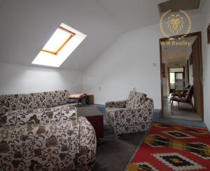 ZNÍŽENÁ CENA - NA PREDAJ - Veľký Rodinný dom Sokolovce