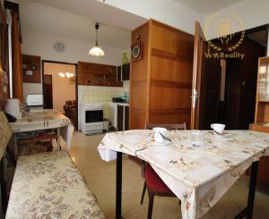 ZNÍŽENÁ CENA - NA PREDAJ - Veľký Rodinný dom Sokolovce