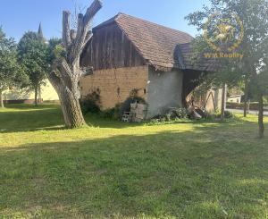 Prenajmem pozemok so stodolou