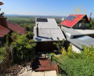 NA PREDAJ - Chatka s pekným výhľadom na Šianci