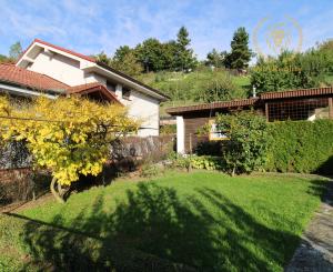 NA PREDAJ - Pozemok s chatkou neďaleko Sĺňavy