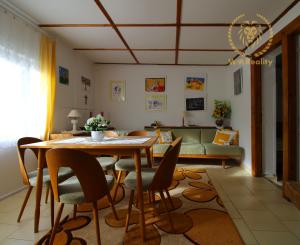 NA PREDAJ - Pozemok s chatkou neďaleko Sĺňavy