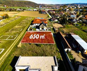 Na predaj stavebný pozemok 650 m² – Trenčín