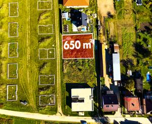 Na predaj stavebný pozemok 650 m² – Trenčín