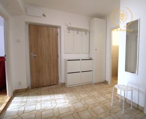 NA PRENÁJOM - 2 - izbový byt v centre Piešťan s parkovaním