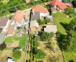 NA PREDAJ - Rodinný dom so záhradou v Sasinkove