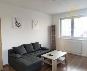 Rezervované Moderný 2-izbový byt s 2 balkónmi, Ilava – SNP