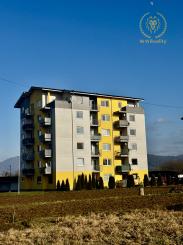 Rezervované Moderný 2-izbový byt s 2 balkónmi, Ilava – SNP