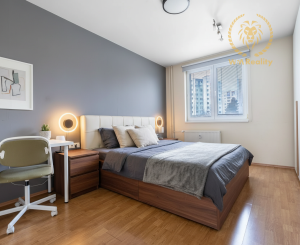 NA PREDAJ | 3-IZBOVÝ BYT | 67 m² + LOGGIA | TRENČÍN