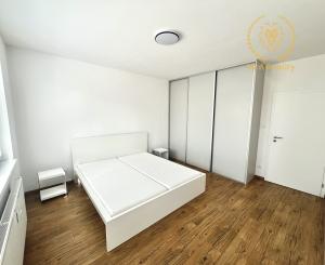 Moderný 2-izbový byt na prenájom – Zelené Vlčince, Pražská ulica