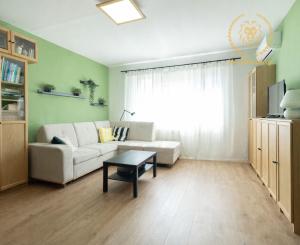 ZNÍŽENÉ NA PREDAJ  4-IZBOVÝ BYT – BRATISLAVA - VRAKUŇA 82 m²