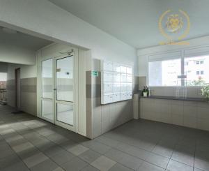 ZNÍŽENÉ NA PREDAJ  4-IZBOVÝ BYT – BRATISLAVA - VRAKUŇA 82 m²