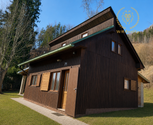 NA PREDAJ CHATA - SKLABIŇA - BLÍZKO ZÁMKU 1948m2