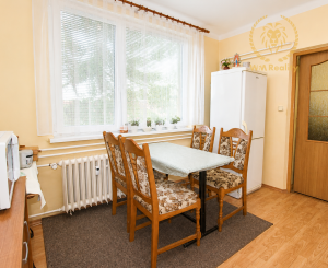 NA PREDAJ - 2,5 izbový byt v centre mesta Hlohovec