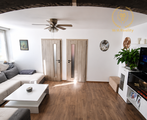 🔥 NA PREDAJ –  3-IZBOVÝ BYT | 69 m² | CENTRUM OBCE RABČA