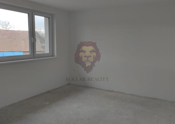 NA PREDAJ RODINNÝ DOM - NOVOSTAVBA - BYSTRIČANY 4-IZBOVÝ , 488m2 POZEMOK