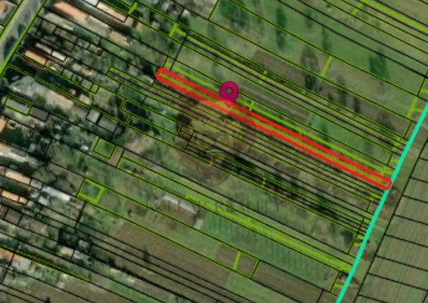 NA PREDAJ HRADIŠTE , POZEMOK 897m2