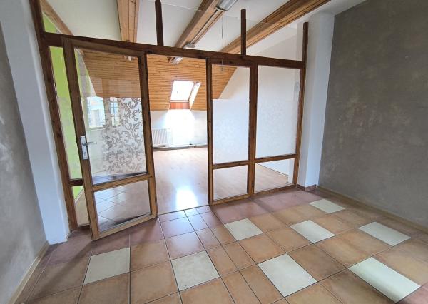 NA PRENÁJOM - Priestory pre kancelárie a služby v Hlohovci